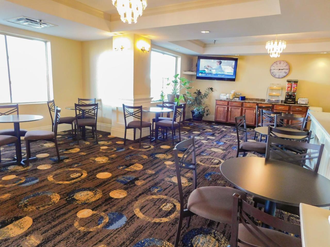 Days Inn & Suites By Wyndham Pocahontas Exterior foto