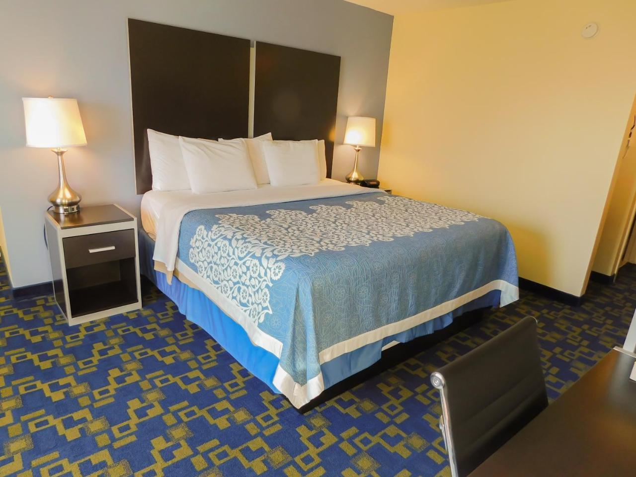 Days Inn & Suites By Wyndham Pocahontas Exterior foto
